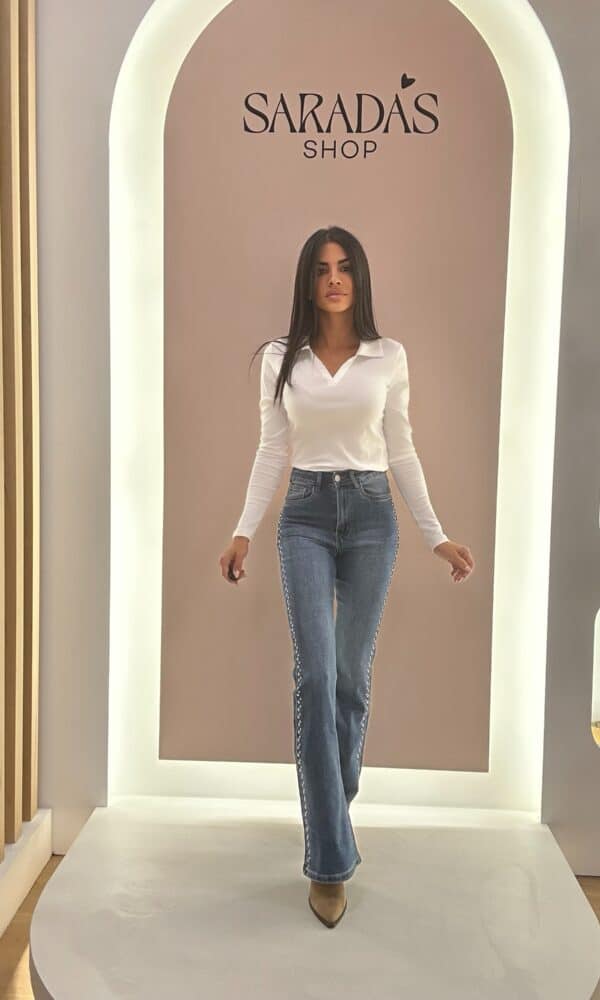 Denim Flared Tachuelas