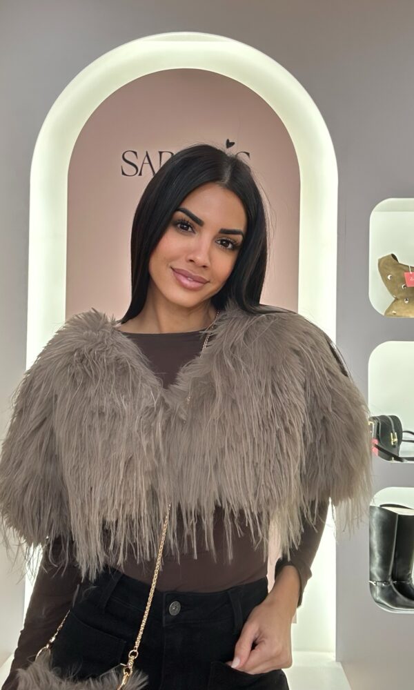 Capa Pelo Pluma Taupe