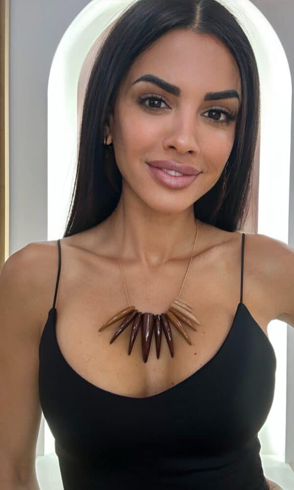 Collar Cuernos Marrón